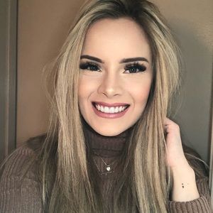 Meet your Posher, Valarie